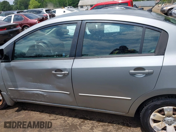 2011 Nissan Sentra SR z VIN 3N1AB6AP4BL609002, wystawiony jako IAAI lot #42424892 z przebiegiem 217 563 mil mil oraz . Historia ofert i sprzedaży dostępna na DreamBid. Obrazek 14.