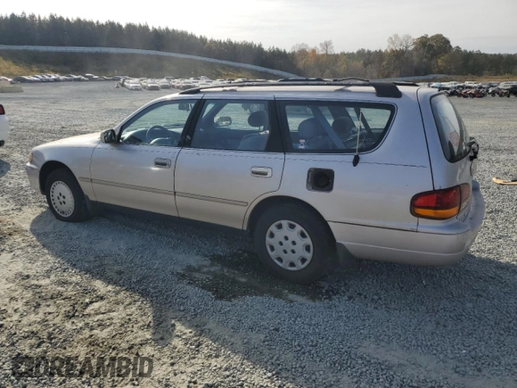1996 Toyota Camry z VIN 4T1EG12K8TU779386, wystawiony jako Copart lot #79189014 z przebiegiem 142 891 mil mil oraz Czysty tytuł • Clean title. Historia ofert i sprzedaży dostępna na DreamBid. Obrazek 2.
