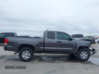 2016 Toyota Tacoma SR with VIN 5TFRX5GN7GX064572, listed as a IAAI auction lot 41640013 with 70,659 mi miles and . Bid and sale history available at carsss.com. Image 14.