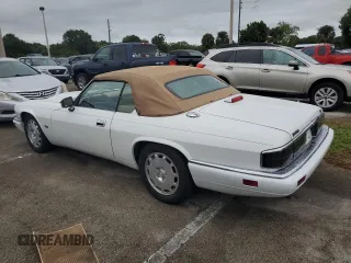 1996 Jaguar XJS with VIN SAJNX2741TC226607, listed as a Copart auction lot 74129074 with 93,183 mi miles and Non Repairable. Bid and sale history available at carsss.com. Image 2.