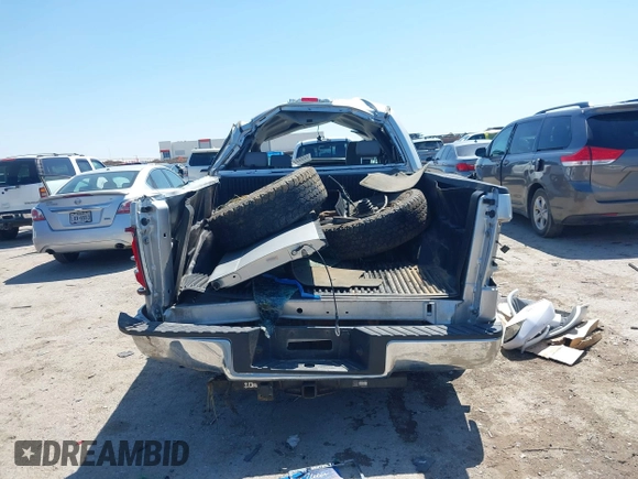 2008 Ford F-150 XLT z VIN 1FTPW14538FC09573, wystawiony jako IAAI lot #41978554 z przebiegiem Nie podano mil oraz . Historia ofert i sprzedaży dostępna na DreamBid. Obrazek 17.