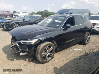 2021 Volvo XC60 Momentum with VIN YV4A22RK1M1715123, listed as a Copart auction lot 67080424 with 40,717 mi miles and Salvage Title. Bid and sale history available at carsss.com. Image 1.