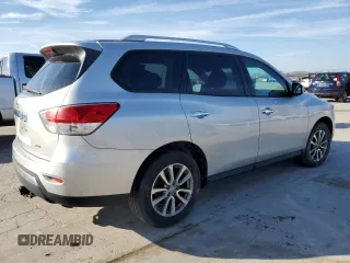 2016 Nissan Pathfinder SV with VIN 5N1AR2MMXGC618207, listed as a Copart auction lot 44759225 with 121,094 mi miles and Clean Title. Bid and sale history available at carsss.com. Image 3.