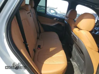 2024 BMW X5 xDrive40i z VIN 5UX23EU02R9T40376, wystawiony jako Copart lot #53941995 z przebiegiem 40 390 mil mil oraz Szkoda całkowita • Salvage title. Historia ofert i sprzedaży dostępna na DreamBid. Obrazek 11.