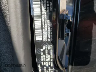 2018 Jeep Renegade Latitude z VIN ZACCJABB5JPJ52928, wystawiony jako Copart lot #55433545 z przebiegiem 50 904 mil mil oraz Szkoda całkowita • Salvage title. Historia ofert i sprzedaży dostępna na DreamBid. Obrazek 12.