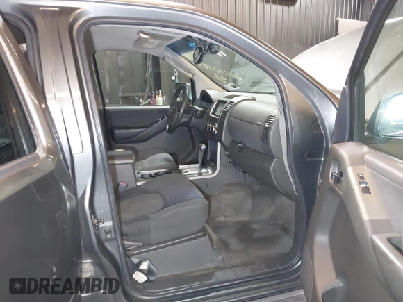 2005 Nissan Pathfinder SE with VIN 5N1AR18U95C730255, listed as a IAAI auction lot 41610769 with 154,252 mi miles. Bid and sale history available at carsss.com. Image 5.