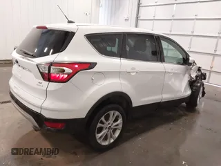 2017 Ford Escape SE with VIN 1FMCU0GD2HUA41059, listed as a IAAI auction lot 41785636 with 177,135 mi miles. Bid and sale history available at carsss.com. Image 4.