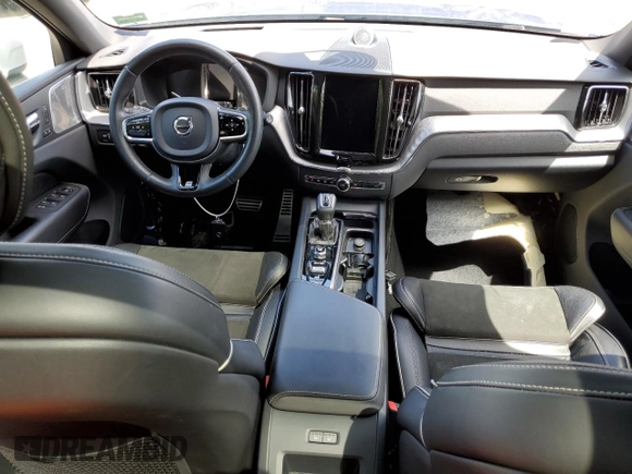 2019 Volvo XC60 R-Design with VIN LYV102RM1KB279390, listed as a Copart auction lot 63394523 with Not Provided miles and . Bid and sale history available at carsss.com. Image 8.