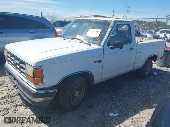 1992 Ford Ranger with VIN 1FTCR10A3NUD60462, listed as a IAAI auction lot 41726364 with 1 mi miles. Bid and sale history available at carsss.com. Image 2.