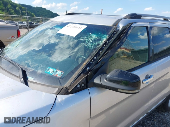 2013 Ford Explorer XLT z VIN 1FM5K8D80DGA20725, wystawiony jako IAAI lot #42270441 z przebiegiem 118 639 mil mil oraz . Historia ofert i sprzedaży dostępna na DreamBid. Obrazek 6.