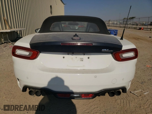 2019 FIAT 124 Spider Urbana Edition z VIN JC1NFAEK6K0142941, wystawiony jako Copart lot #75939004 z przebiegiem 28 402 mil mil oraz Szkoda całkowita • Salvage title. Historia ofert i sprzedaży dostępna na DreamBid. Obrazek 6.