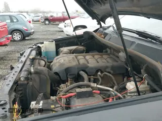 2012 Toyota Tundra с VIN 5TFUY5F13CX212586, выставлен на аукционе IAAI как лот 41301700 с пробегом 167 412 миль миль и . История ставок и продаж доступна на DreamBid. Изображение 19.