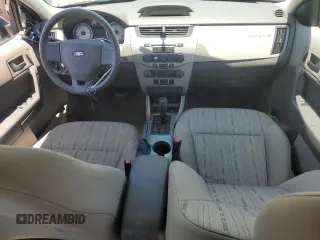 2008 Ford Focus SE z VIN 1FAHP35N78W115746, wystawiony jako Copart lot #60981575 z przebiegiem 195 035 mil mil oraz Czysty tytuł • Clean title. Historia ofert i sprzedaży dostępna na DreamBid. Obrazek 8.