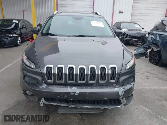 2017 Jeep Cherokee Limited z VIN 1C4PJLDB1HW607171, wystawiony jako IAAI lot #42489677 z przebiegiem 78 731 mil mil oraz . Historia ofert i sprzedaży dostępna na DreamBid. Obrazek 12.