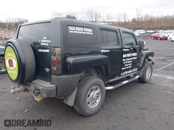 2008 Hummer H3 SUV Alpha with VIN 5GTEN63L388197946, listed as a IAAI auction lot 41695619 with 198,631 mi miles. Bid and sale history available at carsss.com. Image 4.