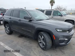 2022 Jeep Grand Cherokee with VIN 1C4RJYB68N8748802, listed as a IAAI auction lot 42158104 with 28,227 mi miles and . Bid and sale history available at DreamBid. Image 1.