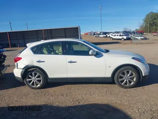 2015 Infiniti QX50 Journey with VIN JN1BJ0HP3FM730822, listed as a IAAI auction lot 41590976 with 70,941 mi miles. Bid and sale history available at carsss.com. Image 13.