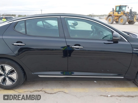 2012 Kia Optima Hybrid with VIN KNAGM4AD8C5021615, listed as a IAAI auction lot 41216697 with 119,153 mi miles. Bid and sale history available at carsss.com. Image 14.