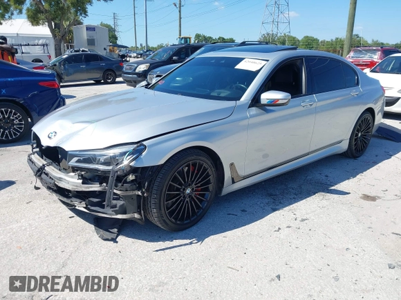 2016 BMW 7 Series 750i xDrive with VIN WBA7F2C52GG417733, listed as a IAAI auction lot 42040625 with 91,007 mi miles. Bid and sale history available at carsss.com. Image 18.