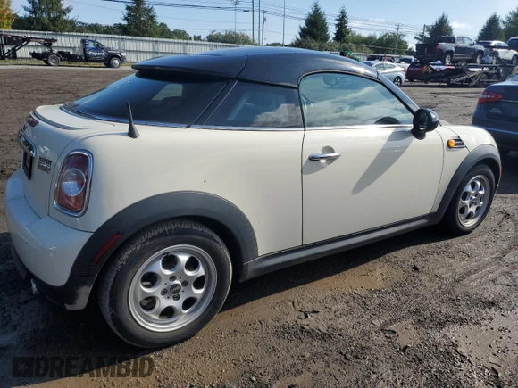 2012 MINI Cooper Coupe with VIN WMWSX1C52CT164027, listed as a Copart auction lot 74329124 with 0 mi miles and Clean Title. Bid and sale history available at carsss.com. Image 3.