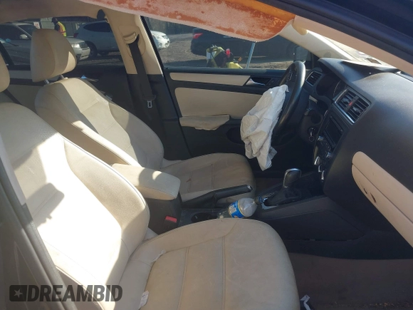 2012 Volkswagen Jetta SE с VIN 3VWDX7AJXCM105012, выставлен на аукционе IAAI как лот 41654667 с пробегом 221 128 миль миль и . История ставок и продаж доступна на DreamBid. Изображение 5.