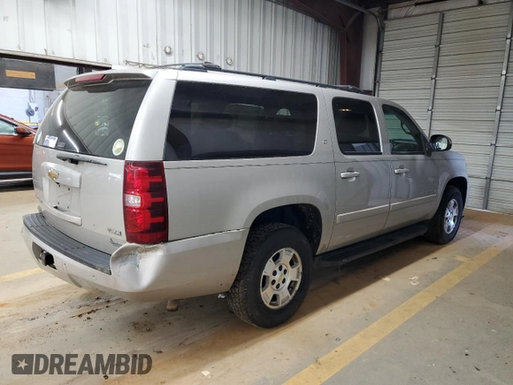 2008 Chevrolet Suburban LTZ with VIN 3GNFC16048G159049, listed as a Copart auction lot 65454764 with 251,431 mi miles and Salvage Title. Bid and sale history available at carsss.com. Image 3.