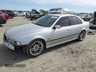 2000 BMW 5 Series 528iA with VIN WBADM6346YGU19851, listed as a Copart auction lot 75359154 with 152,780 mi miles and Clean Title. Bid and sale history available at carsss.com. Image 1.