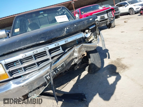 1994 Dodge Dakota z VIN 1B7GL23Y3RS666631, wystawiony jako IAAI lot #41767014 z przebiegiem 236 956 mil mil oraz . Historia ofert i sprzedaży dostępna na DreamBid. Obrazek 6.