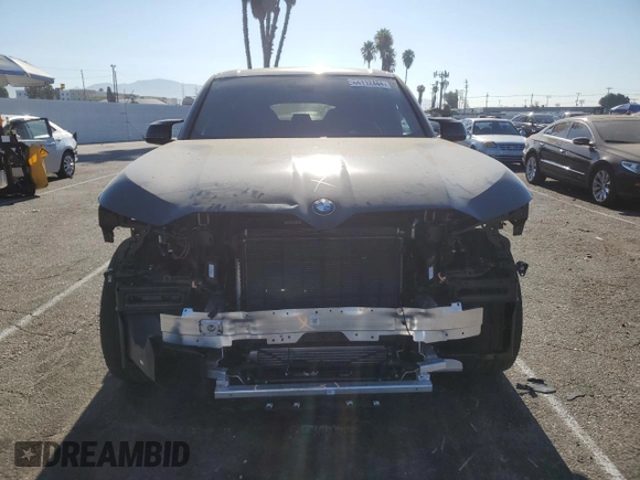 2023 BMW XM z VIN 5YM23CS04P9S41474, wystawiony jako Copart lot #64112444 z przebiegiem 13 109 mil mil oraz Szkoda całkowita • Salvage title. Historia ofert i sprzedaży dostępna na DreamBid. Obrazek 5.