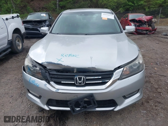 2013 Honda Accord Sdn EX-L with VIN 1HGCR2F87DA023448, listed as a IAAI auction lot 41898974 with 147,283 mi miles. Bid and sale history available at carsss.com. Image 6.
