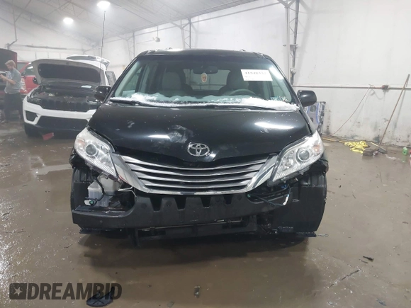2014 Toyota Sienna Ltd with VIN 5TDDK3DC7ES072058, listed as a IAAI auction lot 41548332 with 153,742 mi miles. Bid and sale history available at carsss.com. Image 12.