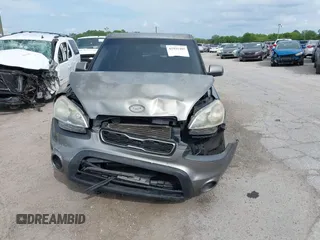 2013 Kia Soul with VIN KNDJT2A5XD7629165, listed as a IAAI auction lot 41931405 with 173,928 mi miles. Bid and sale history available at carsss.com. Image 12.