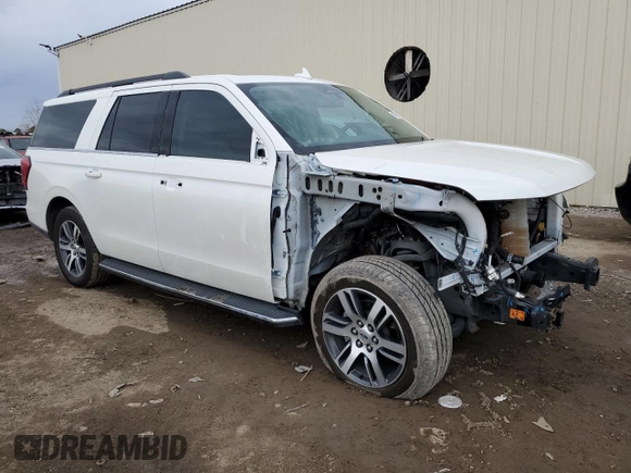 2023 Ford Expedition Max XLT with VIN 1FMJK1H87PEA45198, listed as a Copart auction lot 41470695 with 30,814 mi miles and Salvage title. Bid and sale history available at DreamBid. Image 4.