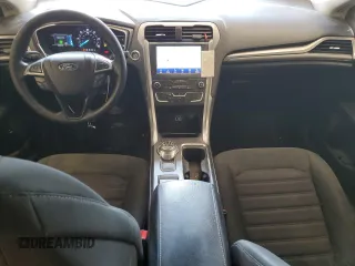 2020 Ford Fusion SE z VIN 3FA6P0LU3LR144513, wystawiony jako Copart lot #62904305 z przebiegiem 160 372 mil mil oraz Szkoda całkowita • Salvage title. Historia ofert i sprzedaży dostępna na DreamBid. Obrazek 8.