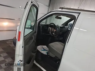 2015 Chevrolet Express Cargo with VIN 1GCWGFCF9F1167047, listed as a IAAI auction lot 42666478 with 169,647 mi miles and . Bid and sale history available at DreamBid. Image 43.