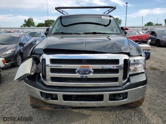2006 Ford Super Duty F-250 XL with VIN 1FTSW21P56EA34672, listed as a Copart auction lot 52385255 with 218,632 mi miles and Salvage Title. Bid and sale history available at carsss.com. Image 5.