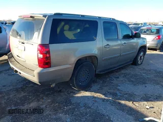 2007 Chevrolet Suburban LS with VIN 1GNFC16037J337224, listed as a IAAI auction lot 41297347 with 256,162 mi miles. Bid and sale history available at carsss.com. Image 4.