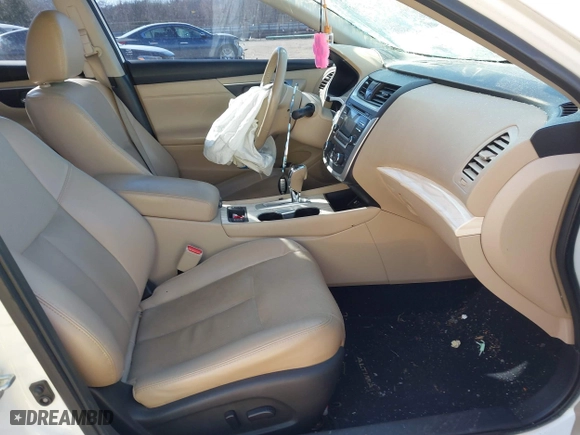 2017 Nissan Altima 2.5 SR with VIN 1N4AL3AP3HC160379, listed as a IAAI auction lot 41732588 with 103,647 mi miles. Bid and sale history available at carsss.com. Image 5.