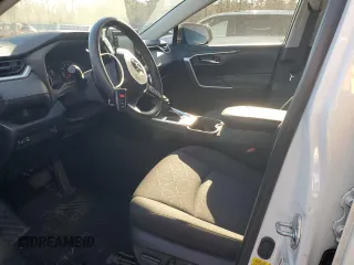 2019 Toyota RAV4 XLE with VIN JTMW1RFV4KD021007, listed as a Copart auction lot 82208754 with 96,998 mi miles and Salvage Title. Bid and sale history available at carsss.com. Image 7.