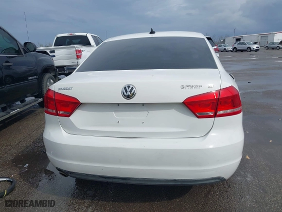 2013 Volkswagen Passat SE with VIN 1VWBP7A39DC070202, listed as a IAAI auction lot 41555860 with 149,091 mi miles. Bid and sale history available at carsss.com. Image 16.