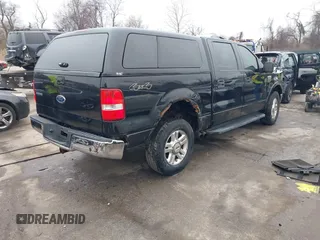 2004 Ford F-150 XLT with VIN 1FTPW14514KC04132, listed as a IAAI auction lot 41801246 with 224,488 mi miles. Bid and sale history available at carsss.com. Image 4.