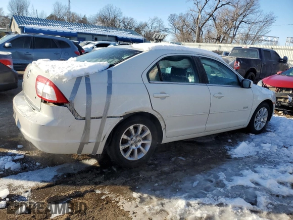 2008 Mercury Milan with VIN 3MEHM07Z58R621143, listed as a Copart auction lot 88275745 with 166,017 mi miles and Salvage Title. Bid and sale history available at carsss.com. Image 3.