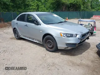 2010 Mitsubishi Lancer DE z VIN JA32U1FU7AU008019, wystawiony jako IAAI lot #42181672 z przebiegiem 227 360 mil mil oraz . Historia ofert i sprzedaży dostępna na DreamBid. Obrazek 1.