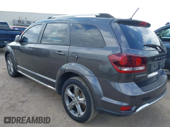 2016 Dodge Journey Crossroad Plus z VIN 3C4PDCGB1GT203035, wystawiony jako IAAI lot #41518100 z przebiegiem 147 437 mil mil oraz . Historia ofert i sprzedaży dostępna na DreamBid. Obrazek 3.