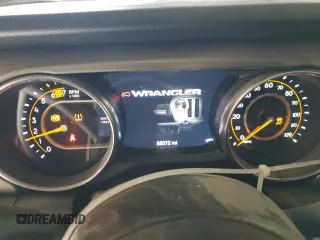 2021 Jeep Wrangler Unlimited Sport Altitude with VIN 1C4HJXDN3MW645713, listed as a Copart auction lot 86292884 with 58,072 mi miles and Salvage title. Bid and sale history available at DreamBid. Image 9.