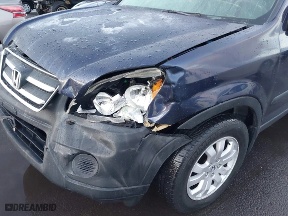 2006 Honda CR-V EX with VIN JHLRD788X6C011242, listed as a IAAI auction lot 41714756 with 199,074 mi miles. Bid and sale history available at carsss.com. Image 6.