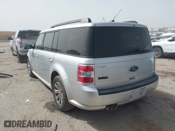 2011 Ford Flex SE with VIN 2FMGK5BC2BBD23332, listed as a IAAI auction lot 41733455 with 204,104 mi miles. Bid and sale history available at carsss.com. Image 3.