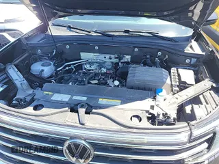 2024 Volkswagen Atlas SE with VIN 1V2HR2CA7RC565297, listed as a IAAI auction lot 42844488 with 24,398 mi miles and . Bid and sale history available at DreamBid. Image 44.