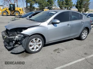 2013 Mazda 3 i SV with VIN JM1BL1TG7D1776477, listed as a Copart auction lot 63645575 with 69,100 mi miles and Salvage title. Bid and sale history available at DreamBid. Image 1.