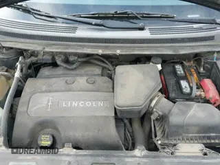 2011 Lincoln MKX with VIN 2LMDJ8JK7BBJ17783, listed as a IAAI auction lot 41672695 with 335,492 mi miles and . Bid and sale history available at DreamBid. Image 19.